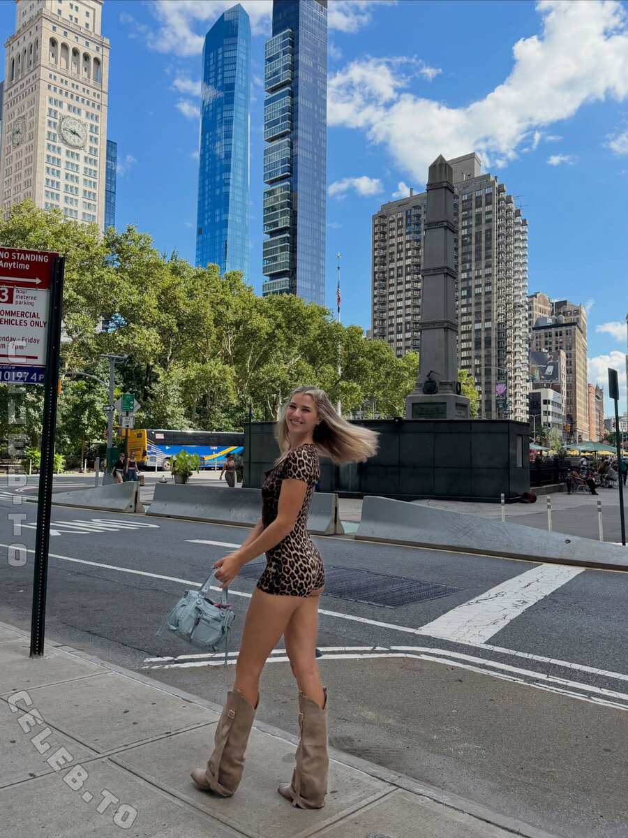 Stella Tiana Stegmann nude photo 3