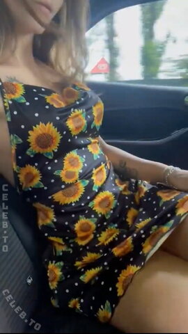 Stellavegas99 nude photo 2