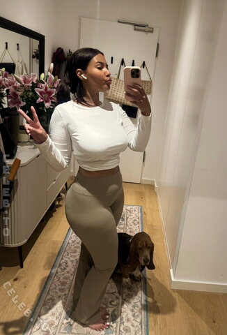 Steph Karl Sexy (1 photo)