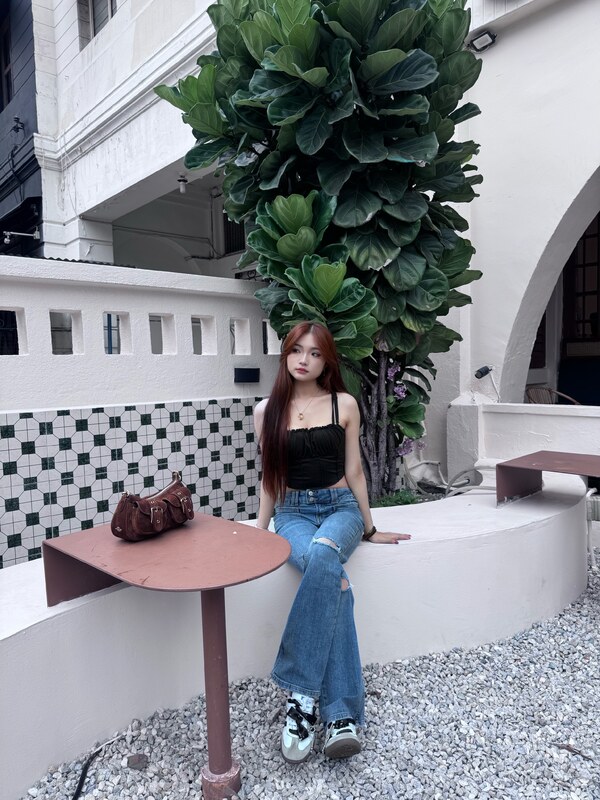Stephanie Chua nude photo 15