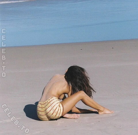 Stephanie Mandich nude photo 49