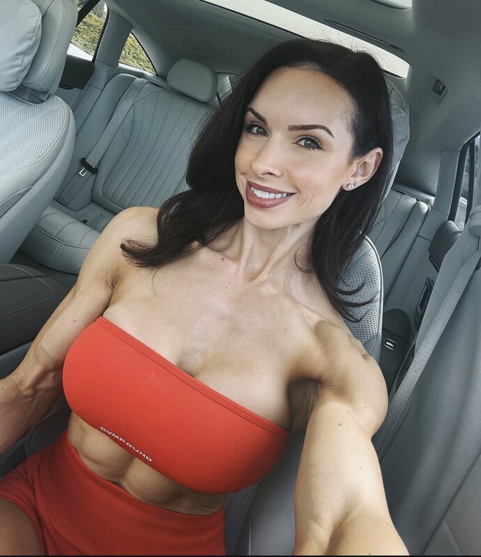 Stephanie Walti nude photo 3