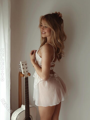 Sterre Meijer nude photo 43