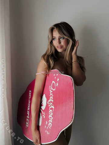 Sterre Meijer New (4 photos)