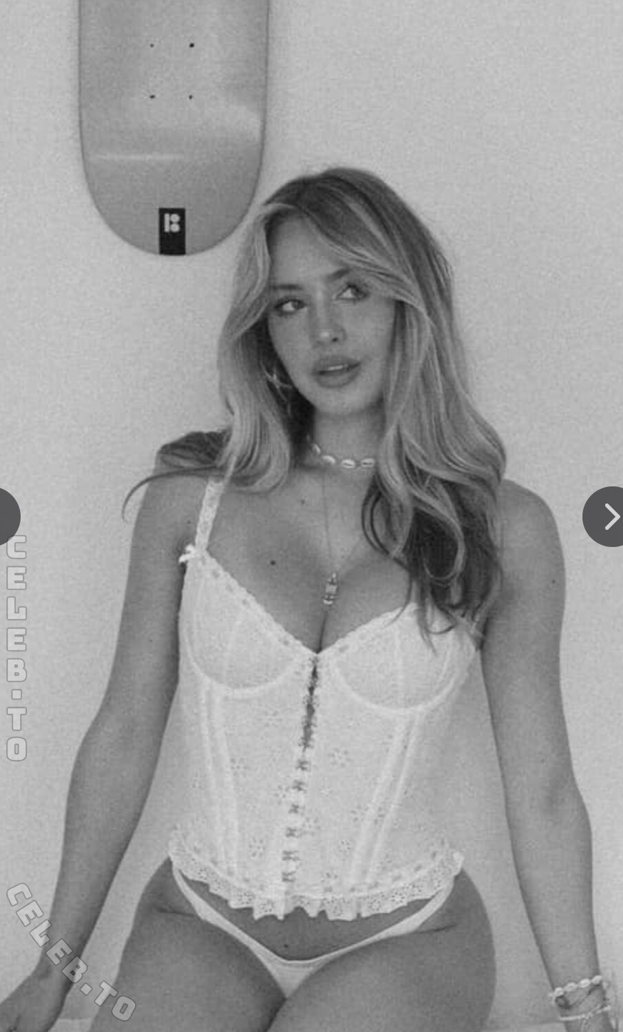 Sterre Meijer nude photo 4