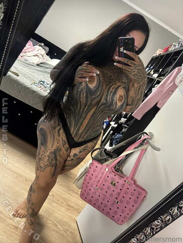 Stifflersmom nude photo 11