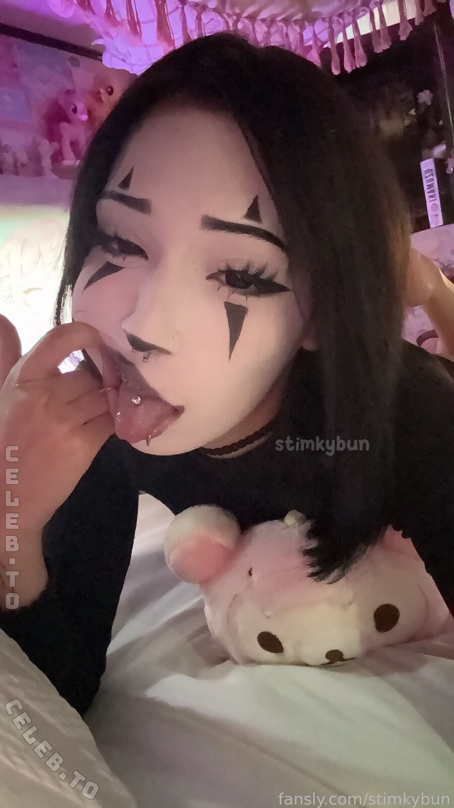 stimkybun nude photo 3