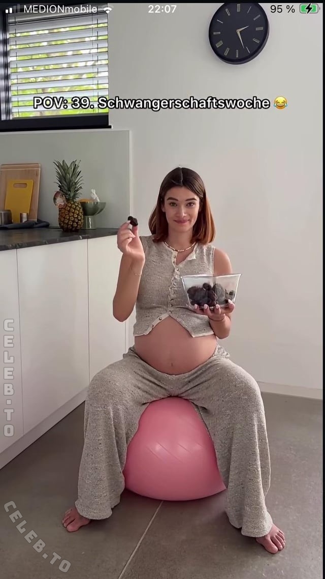 Stinalex nude photo 6