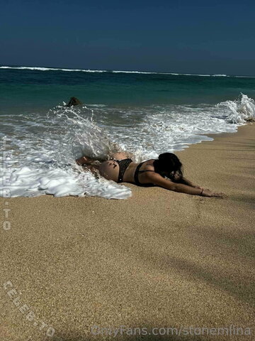 stonemlina nude photo 12