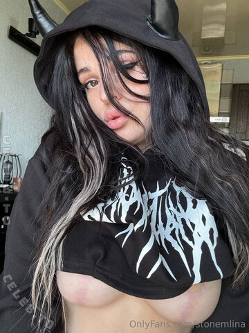 stonemlina nude photo 1