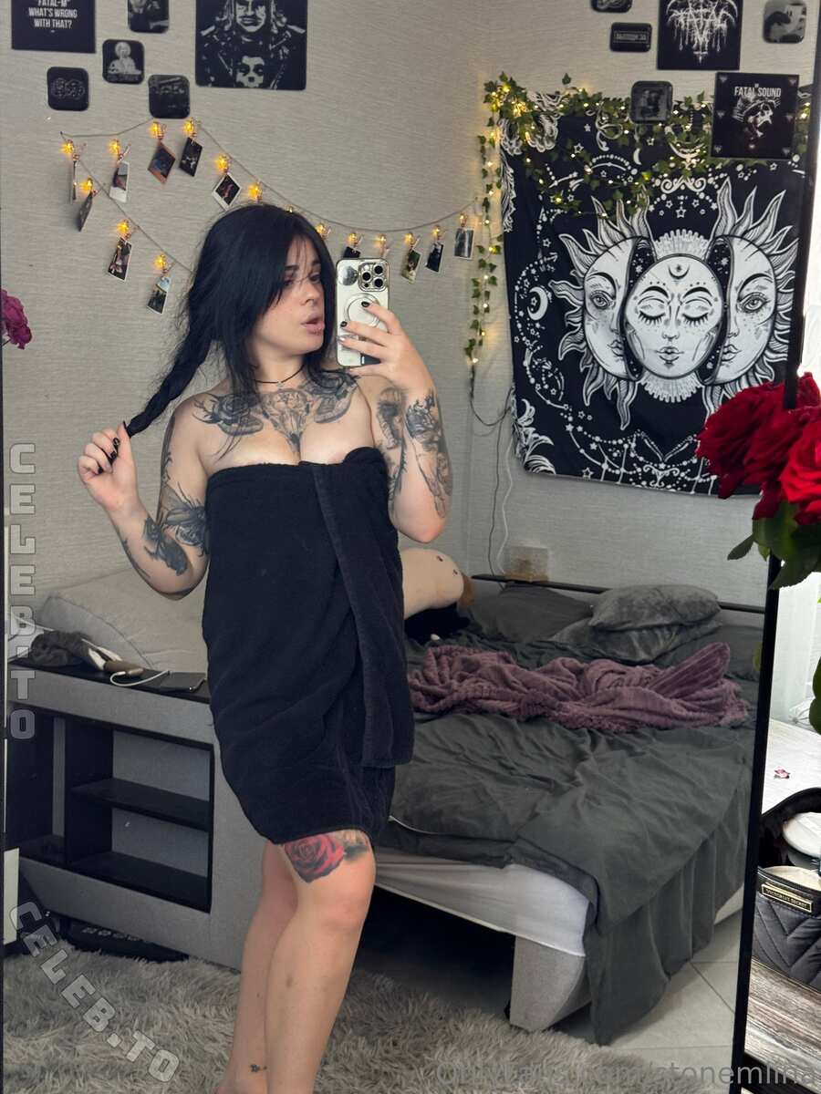 stonemlina nude photo 3