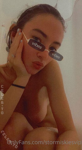 Stormiskies nude photo 9