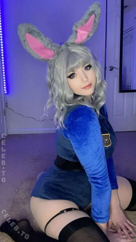 Strifecos nude photo 16