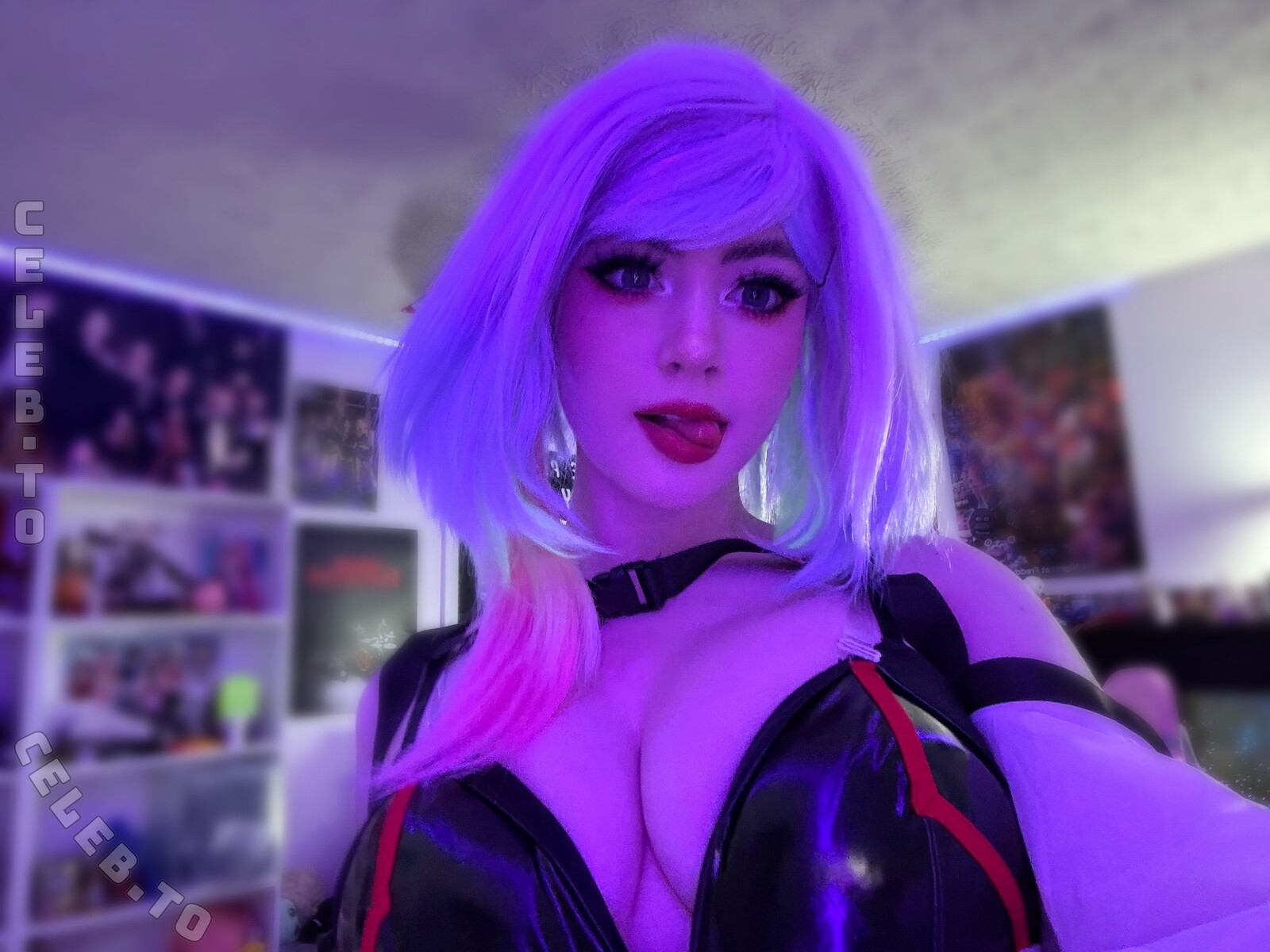 Strifecos nude photo 10