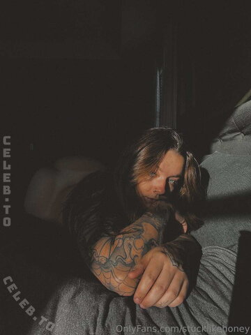 stucklikehoney nude photo 14