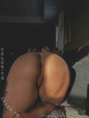 stucklikehoney nude photo 6