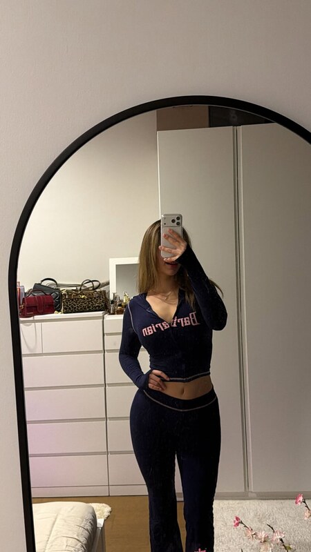 Su Balcı nude photo 4