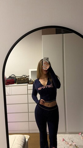 Su Balcı nude photo 38