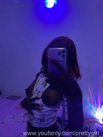 Succubus nude photo 1