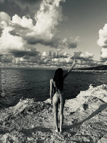 Suela Mehmedi nude photo 10