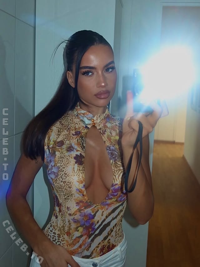 Suela Mehmedi nude photo 9