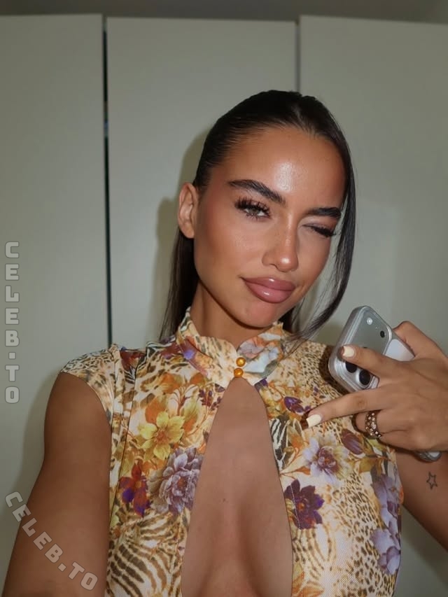 Suela Mehmedi nude photo 14