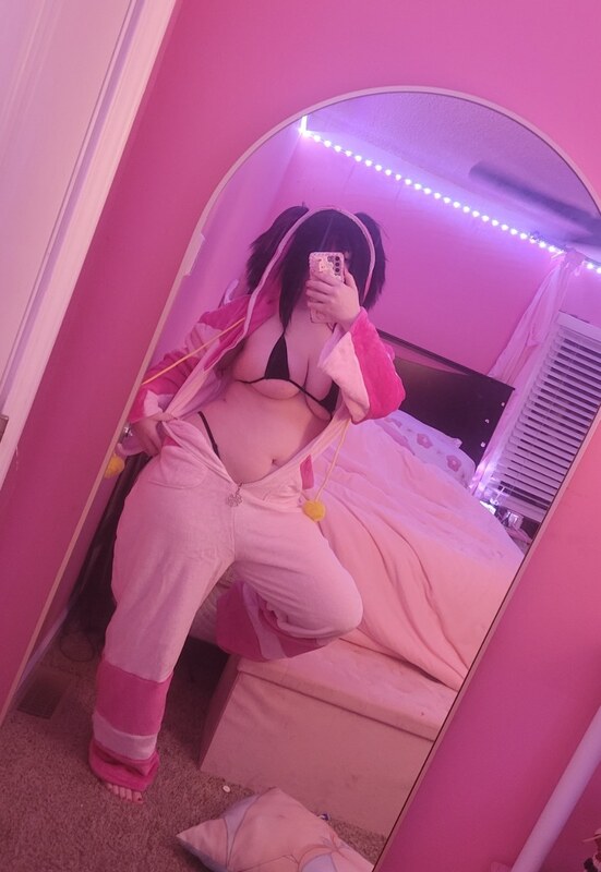 SugaryMello nude photo 4