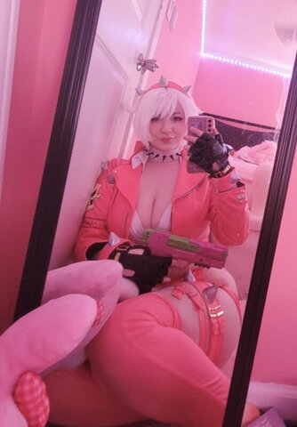 SugaryMello nude photo 11