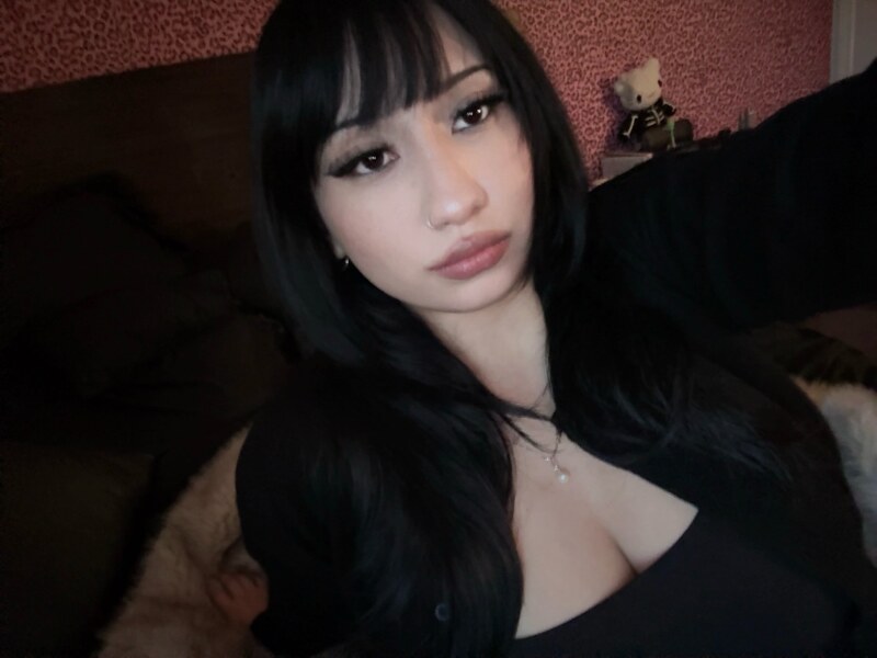Suilios nude photo 2