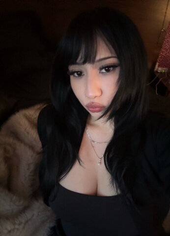 Suilios nude photo 3