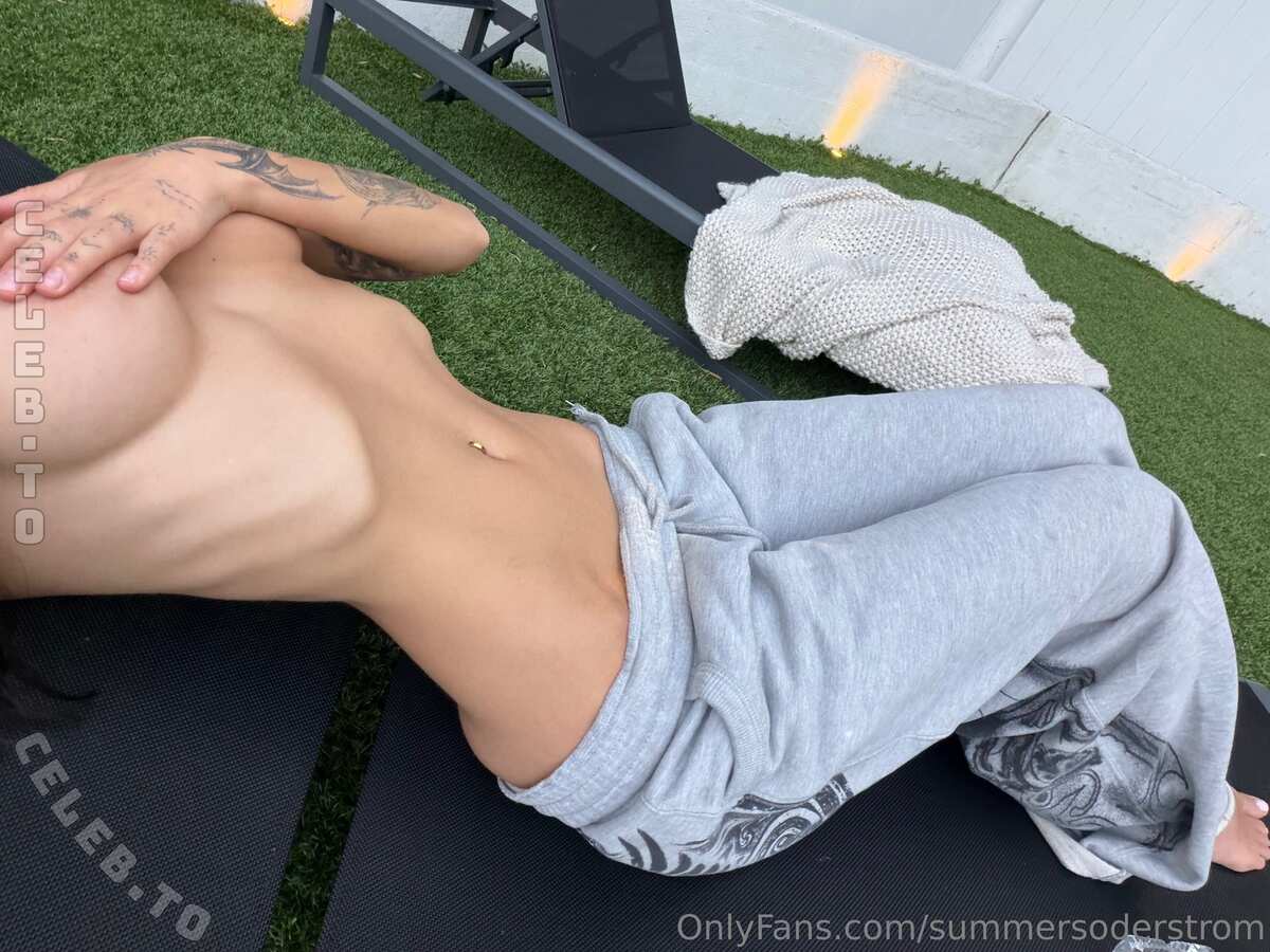 Summer Soderstrom nude photo 4