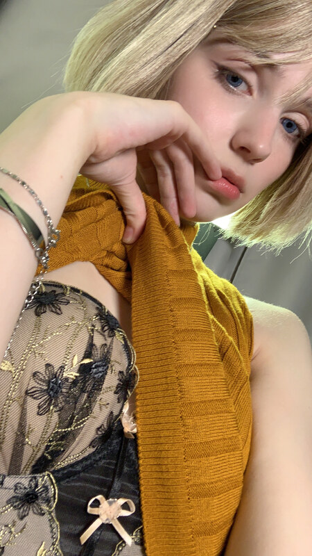 Sun A nude photo 8