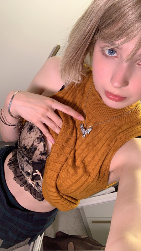 Sun A nude photo 10