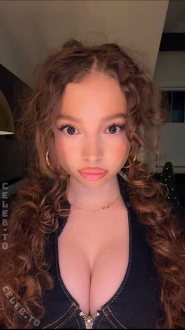 Sunday Kalogeras nude photo 7