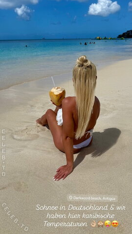 sunyyy nude photo 12