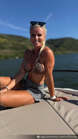 sunyyy nude photo 10