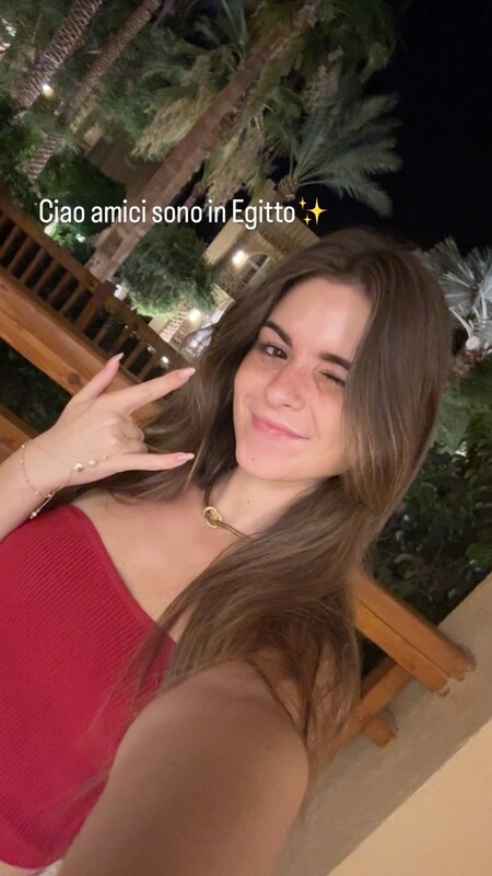 Supergioffy nude photo 3