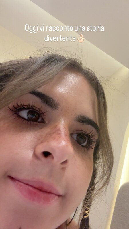 Supergioffy nude photo 4