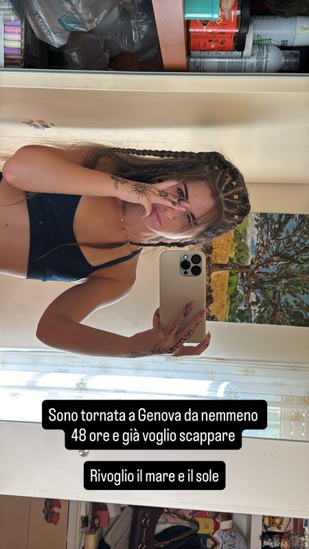 Supergioffy nude photo 4