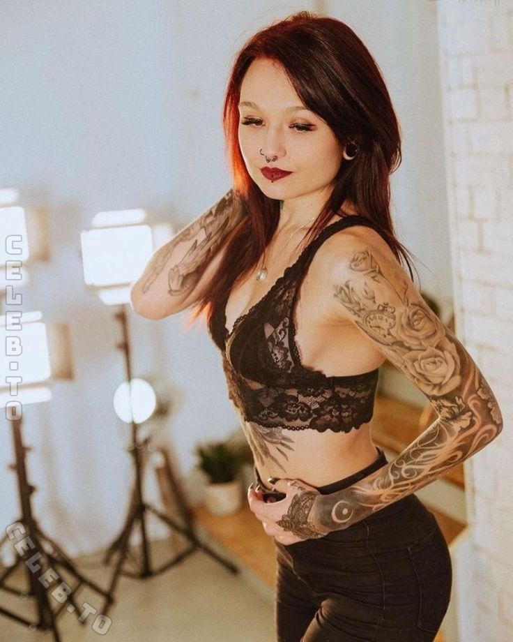 Supermimij nude photo 3