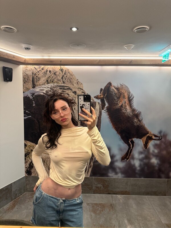 Supposedlyjulia nude photo 1