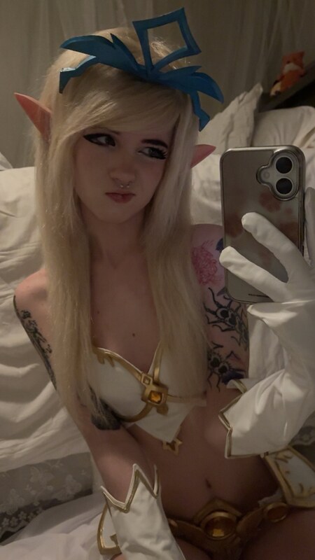 Sushiflavoredmilk nude photo 1