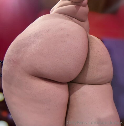 suuckubus nude photo 45