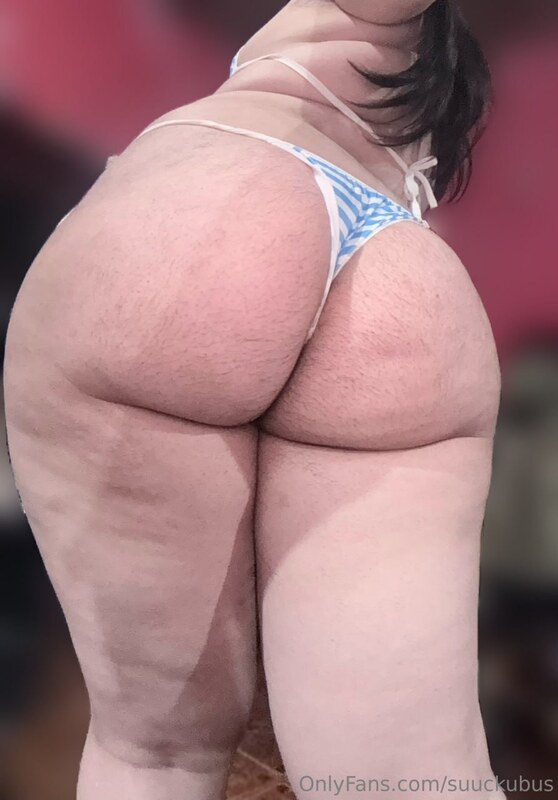 suuckubus nude photo 24