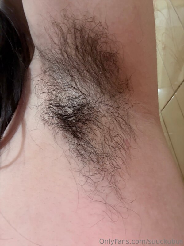 suuckubus nude photo 18