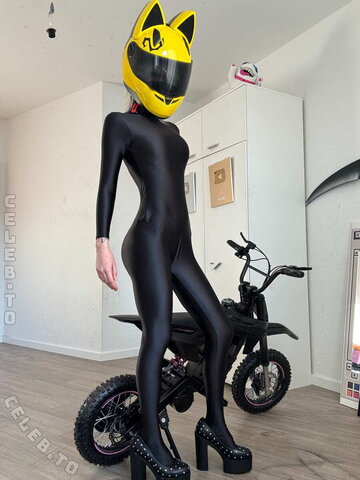 Svperdone nude photo 38