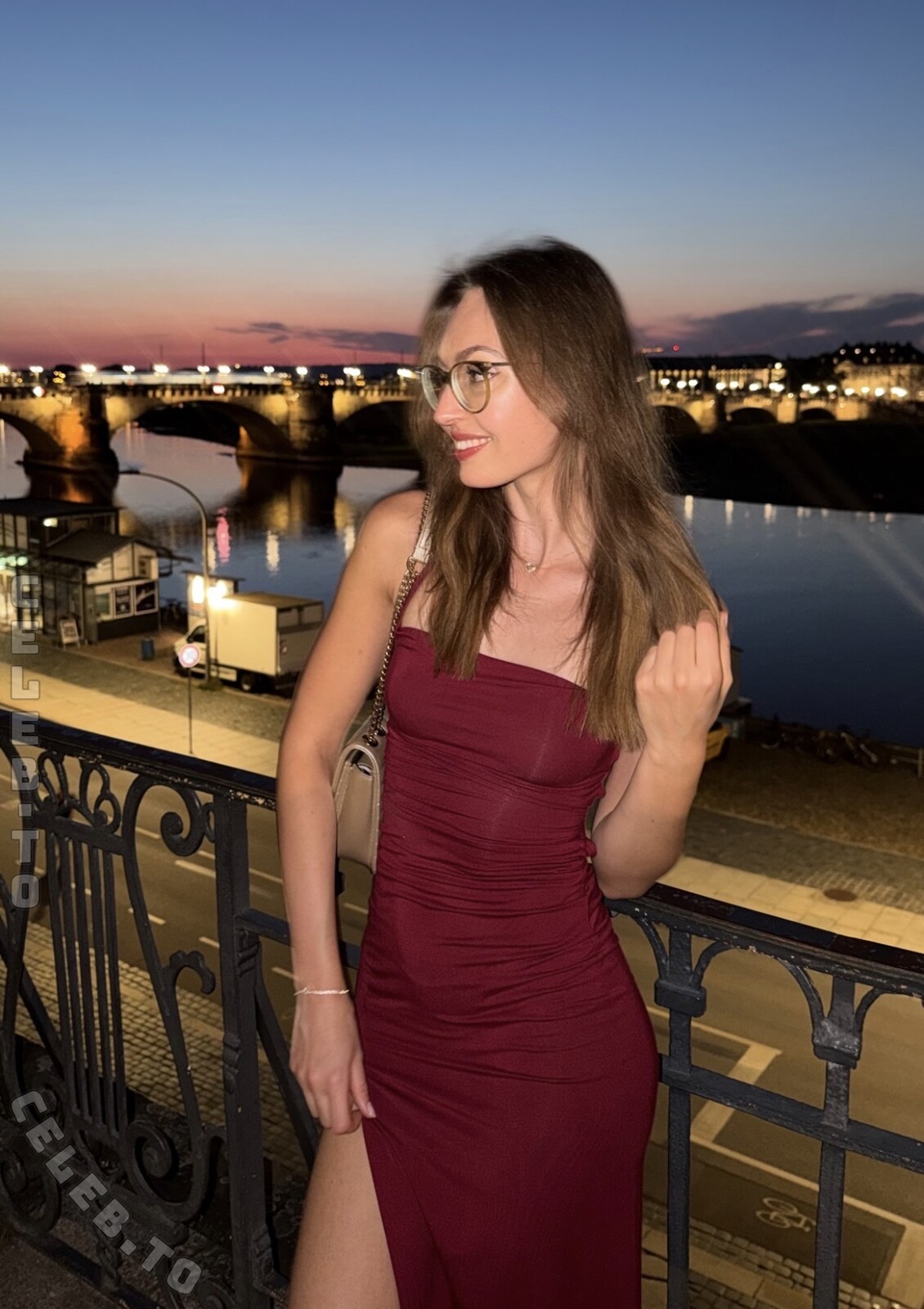 Svphia.linii nude photo 2