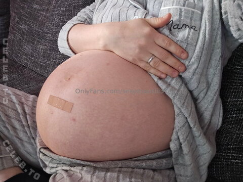 sweetmausiii31 – She was pretty horny when pregnant