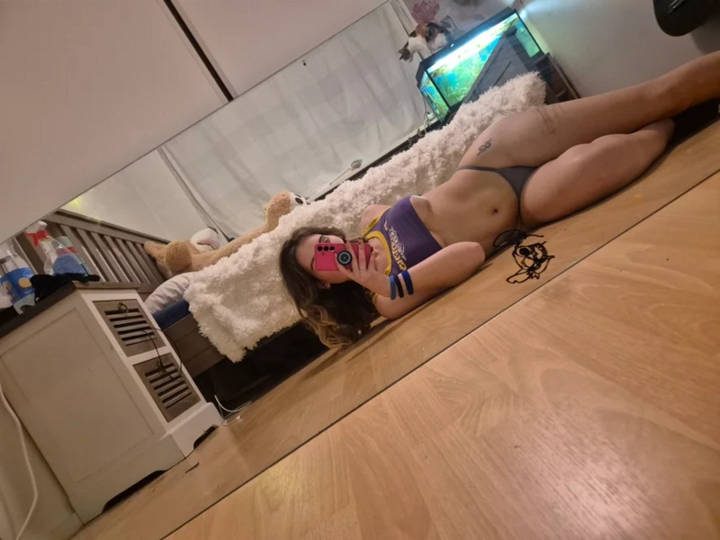 sweetsophie69 nude photo 6