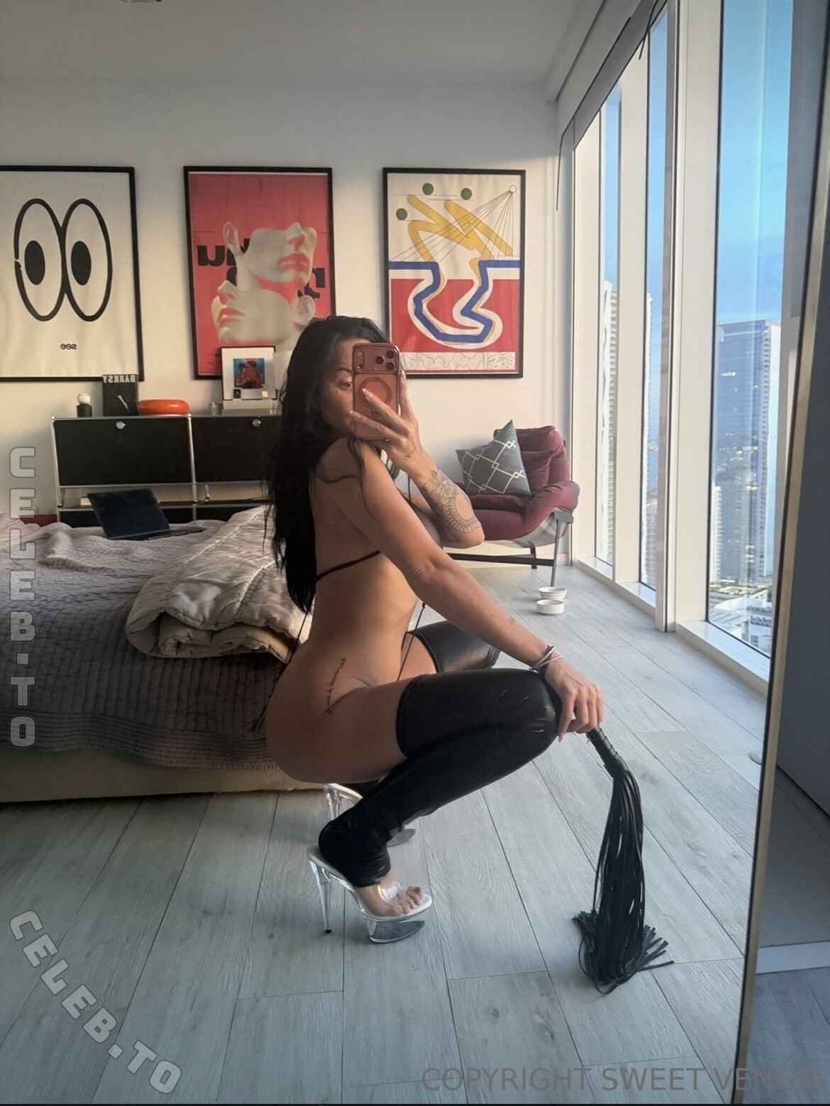 Sweetvenom nude photo 8